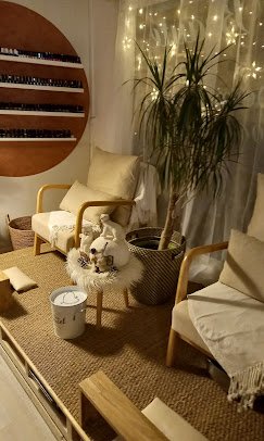 Le coin cosy avec guirlandes